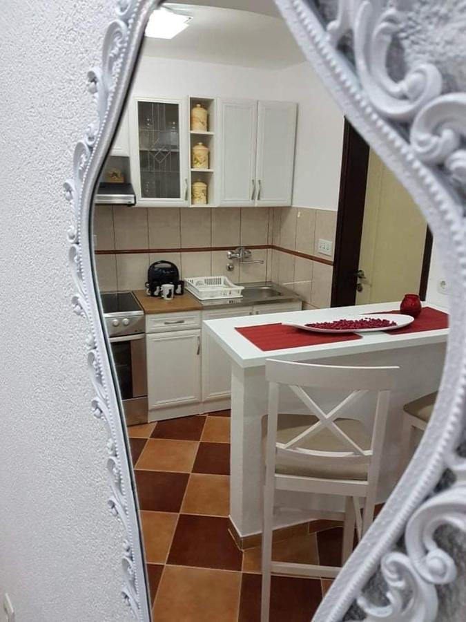 Sunshine Apartment With Private Pool And Parking Kotor Buitenkant foto