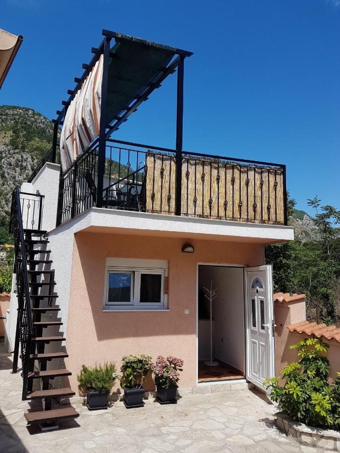 Sunshine Apartment With Private Pool And Parking Kotor Buitenkant foto