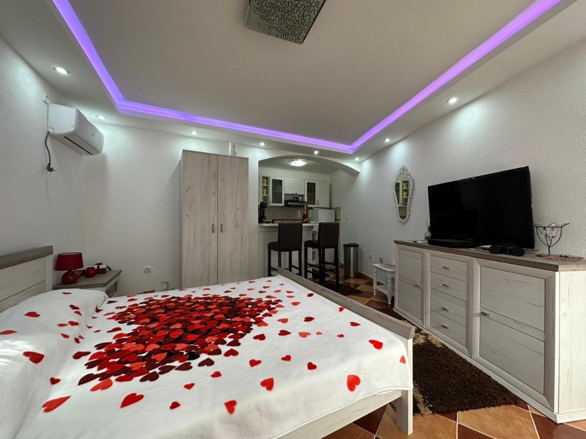 Sunshine Apartment With Private Pool And Parking Kotor Buitenkant foto